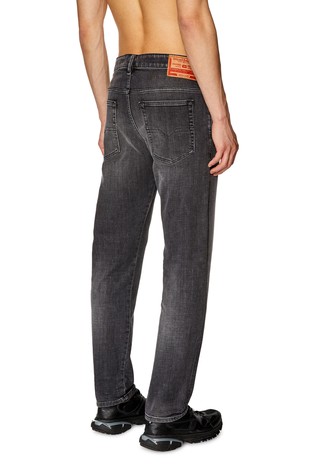 Diesel D-YENNOX - Jeans Tapered Fit - black/gray/black denim